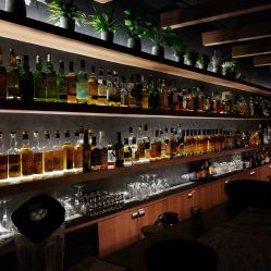 朝外大街酒吧團(tuán)購(gòu)全攻略 電話、地址、價(jià)格與營(yíng)業(yè)時(shí)間一覽